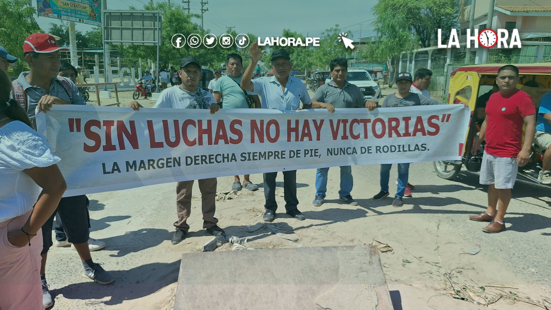 Bajo Piura: Pobladores bloquean vía en protesta por mal estado de puente